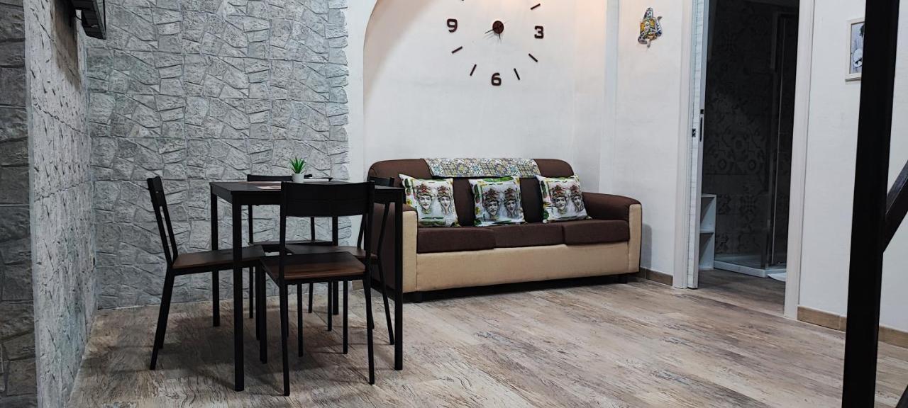 Tapia'S Rooms Big Catania Exterior foto